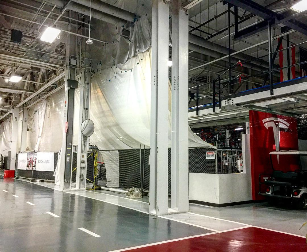 Kliknite na obrázok pre väčšiu verziu

Meno:	tesla-model-3-production-line-2.png
Videní:	343
Veľkosť:1,15 MB
ID:	16438