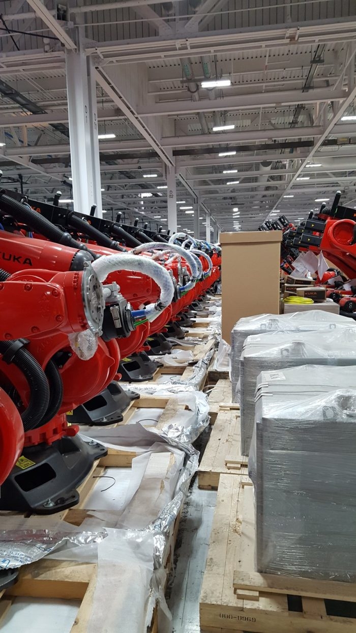 Kliknite na obrázok pre väčšiu verziu

Meno:	kuka-tesla-model-3-20170425_105716.jpg
Videní:	211
Veľkosť:466,3 KB
ID:	16444