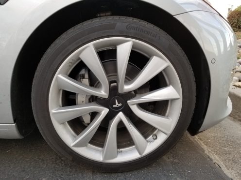 Kliknite na obrázok pre väčšiu verziu  Meno:	11-fwsk9nxtesla-model-3-silver.jpg Videní:	1 Veľkosť:84,2 KB ID:	15931