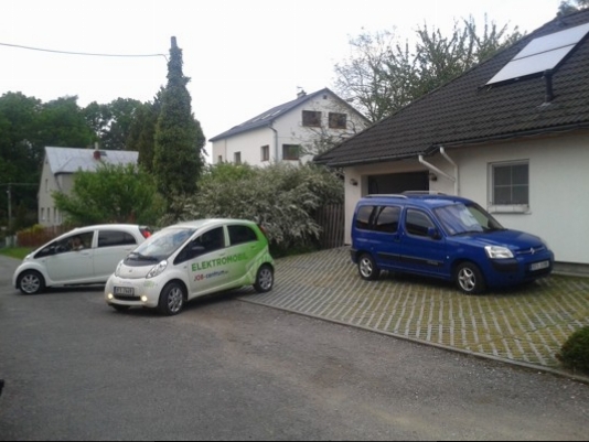 Kliknite na obrázok pre väčšiu verziu

Meno:	Foto_08_2_iony_berlingo.jpg
Videní:	236
Veľkosť:141,0 KB
ID:	14058