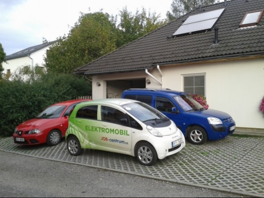 Kliknite na obrázok pre väčšiu verziu

Meno:	Foto_05_seat_ion_berlingo.jpg
Videní:	244
Veľkosť:165,1 KB
ID:	14055