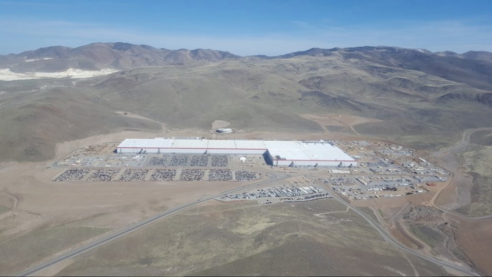 Kliknite na obrázok pre väčšiu verziu

Meno:	Tesla-Gigafactory-March-2017-teslarati-aerial-2-1024x576.jpg
Videní:	371
Veľkosť:308,5 KB
ID:	14353