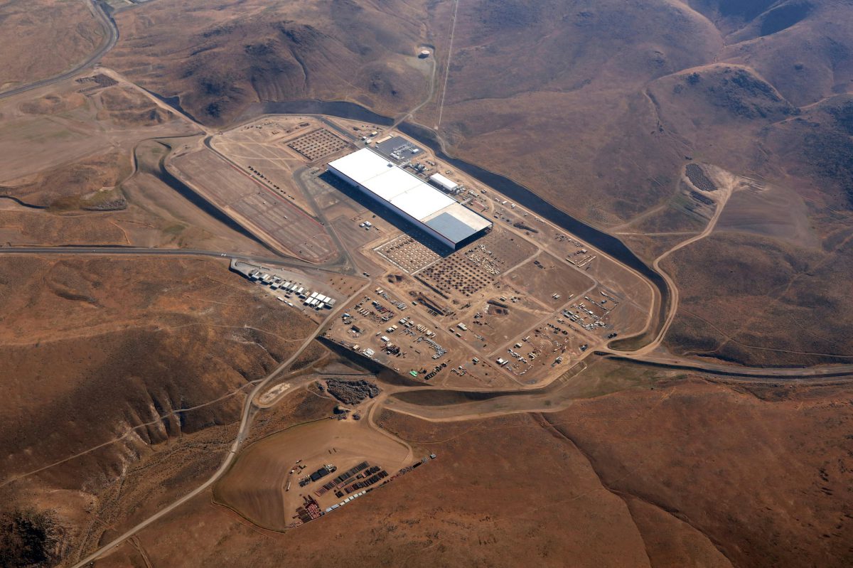 Kliknite na obrázok pre väčšiu verziu

Meno:	gigafactory-july1.jpg
Videní:	204
Veľkosť:170,7 KB
ID:	10040
