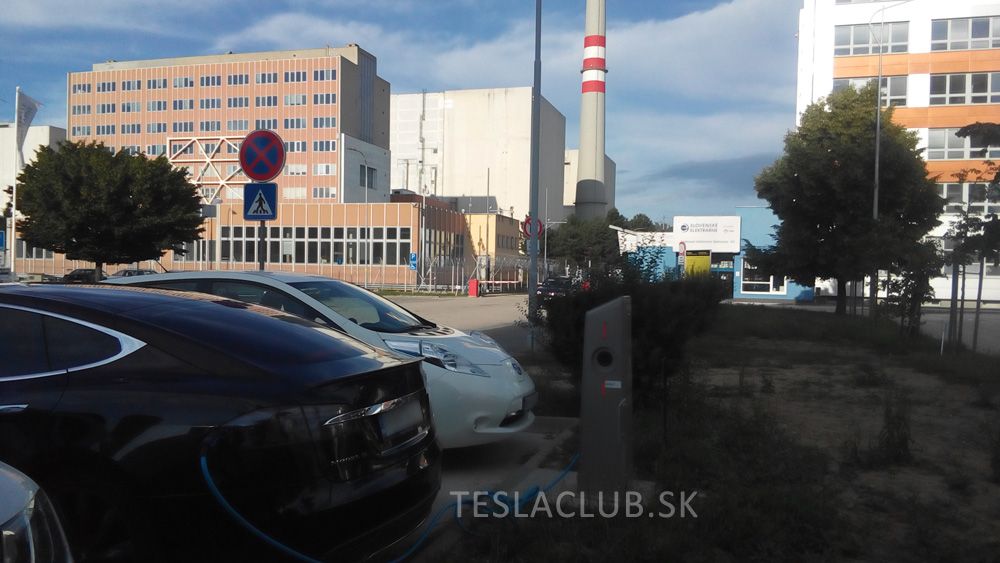 Click image for larger version  Name:	ElektrarneBohunice2.jpg Views:	148 Size:	179.5 KB ID:	9800