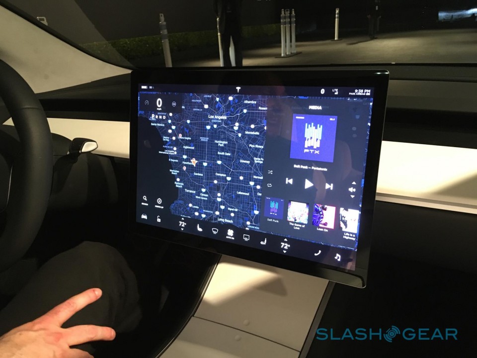 Kliknite na obrázok pre väčšiu verziu

Meno:	tesla-model3-11-960x720.jpg
Videní:	213
Veľkosť:108,7 KB
ID:	8581