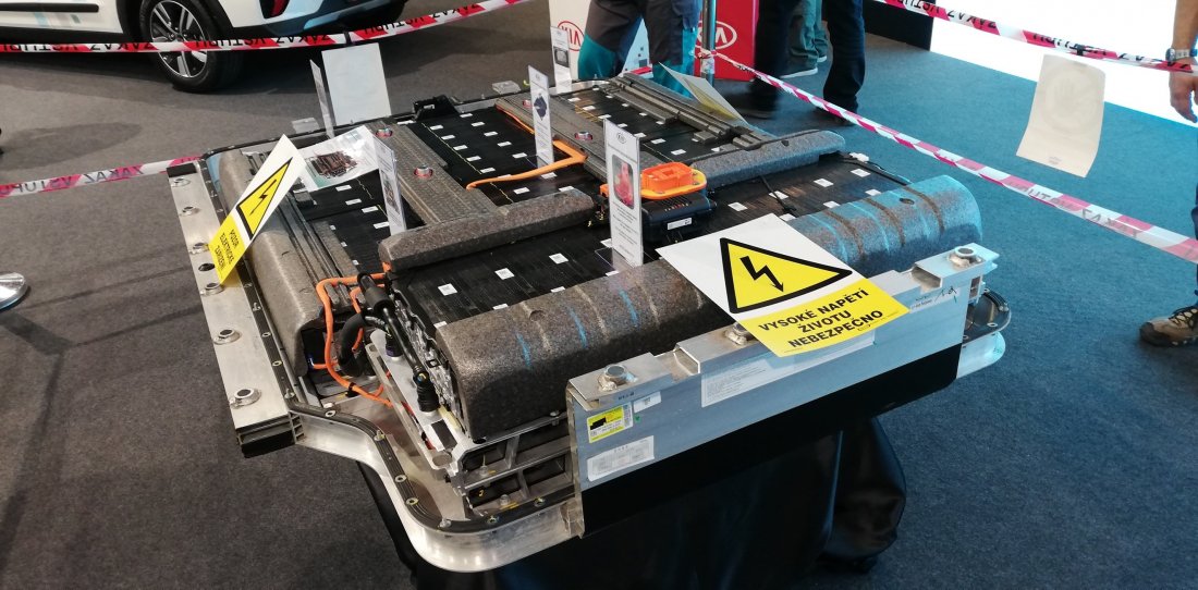 Kliknite na obrázok pre väčšiu verziu

Meno:	Hyundai_Kia_Battery 3.jpg
Videní:	348
Veľkosť:140,0 KB
ID:	52977
