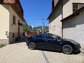 Click image for larger version  Name:	Privat_Oravienka_brana_parking.JPG Views:	316 Size:	220.0 KB ID:	57883