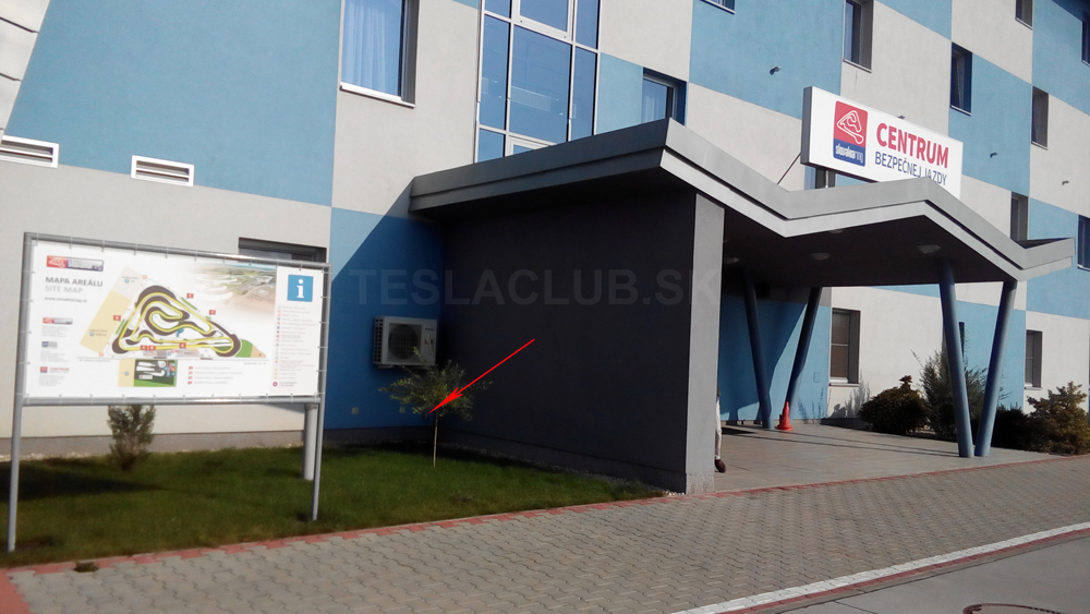 Click image for larger version  Name:	hotelring.jpg Views:	56 Size:	355.5 KB ID:	6236