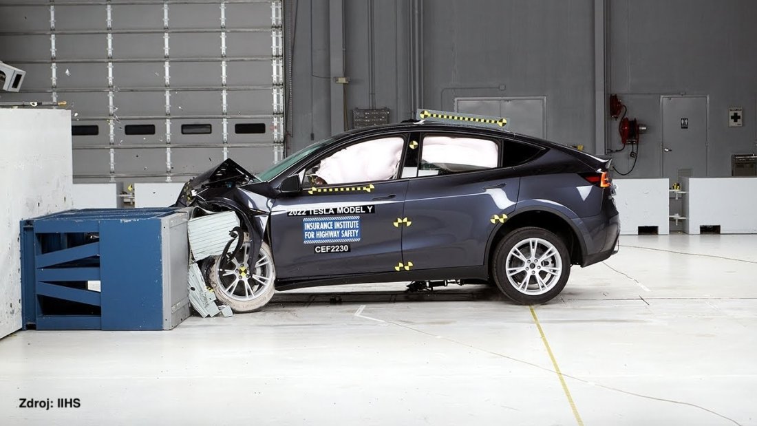 Kliknite na obrázok pre väčšiu verziu

Meno:	Tesla Model Y Crash.jpg
Videní:	358
Veľkosť:103,2 KB
ID:	96886