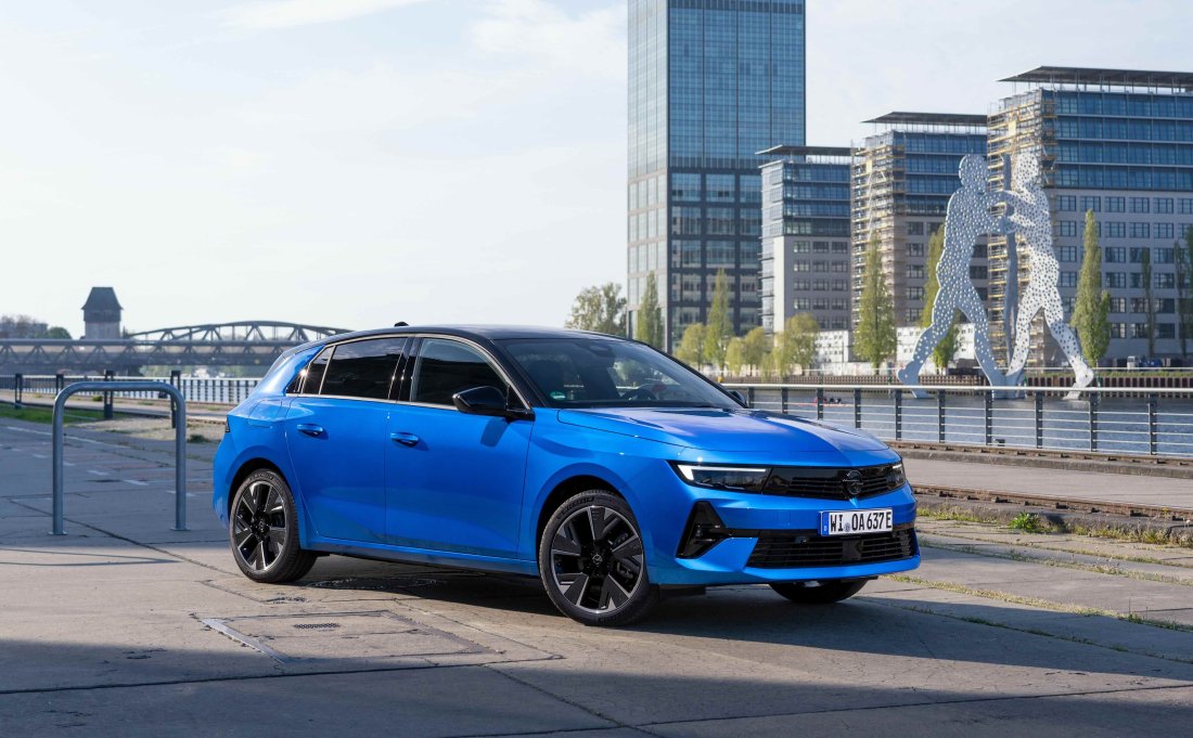 Kliknite na obrázok pre väčšiu verziu

Meno:	Opel Astra Electric 10.jpg
Videní:	249
Veľkosť:141,2 KB
ID:	97018
