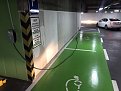 nešťastné miesto. ďaleko od elektriky. ťažko otvoriť dvere šoféra